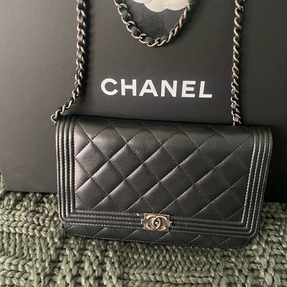 Chanel calfskin lambskin leather black &2,800